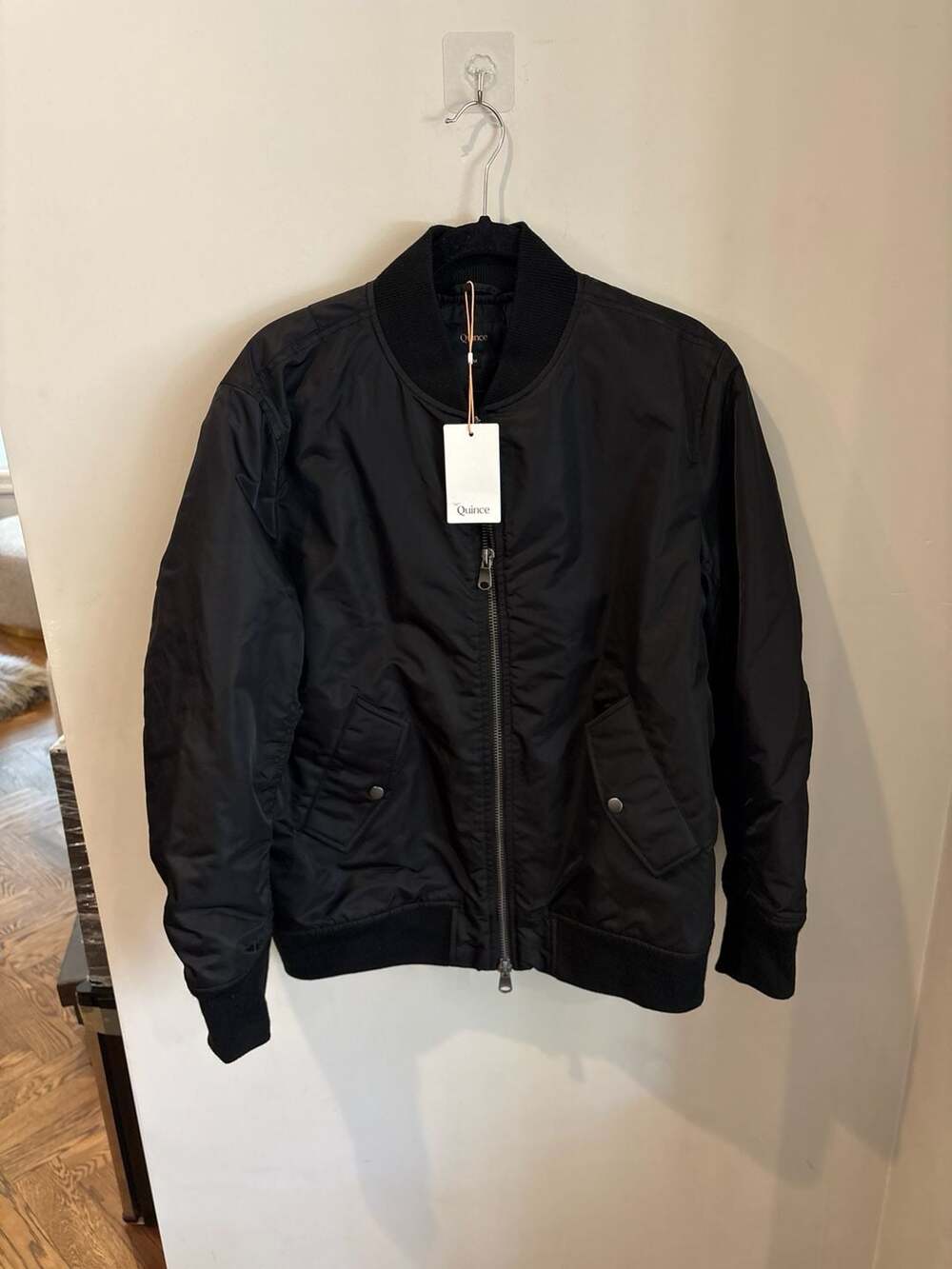 Quince 100% Recycled Nylon Bomber Jacket Black Size M - Picture 8 of 9